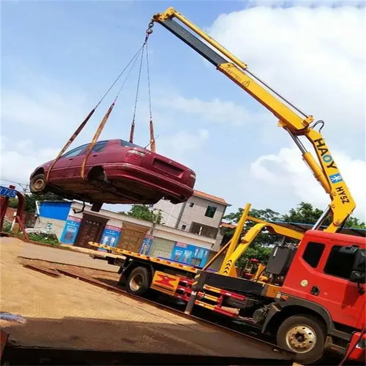 无锡滨湖吊车救援小汽车怎么吊